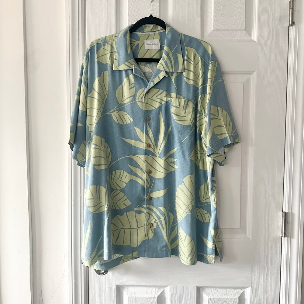 Tommy Bahama Blue Green Tropical Leaf Print Washable Silk Button Hawaiian Shirt